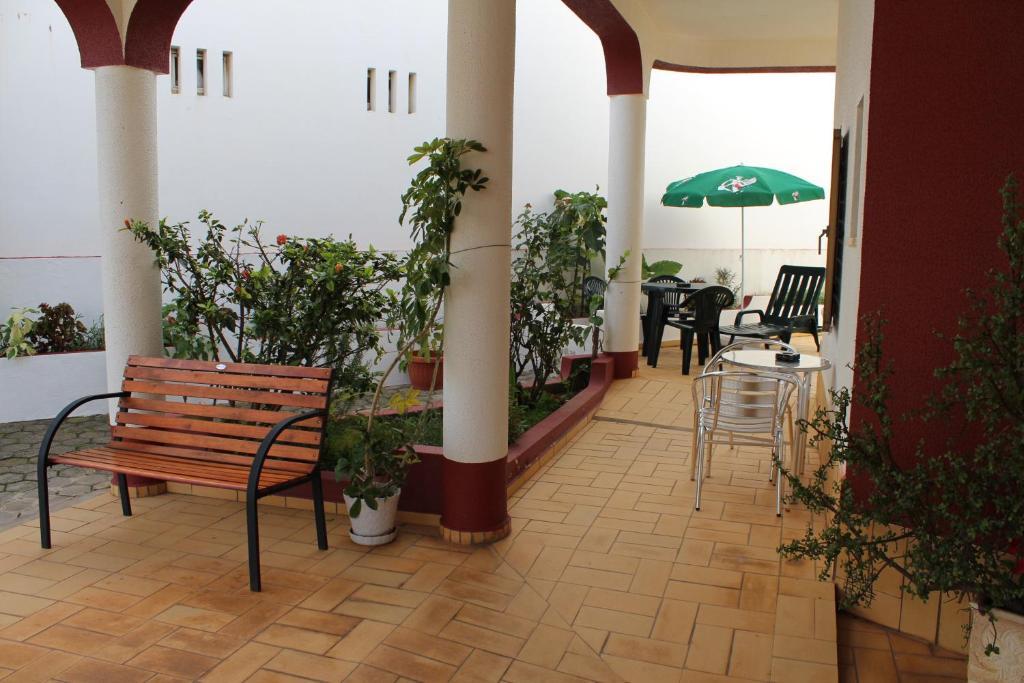 Apartamentos E Quartos Atalaia Sagres Chambre photo