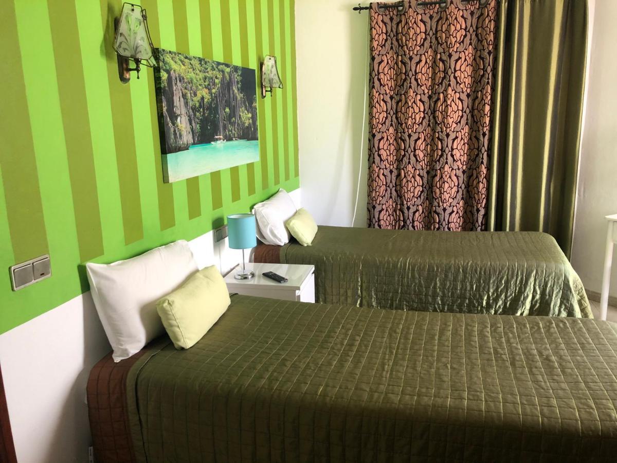 Apartamentos E Quartos Atalaia Sagres Extérieur photo